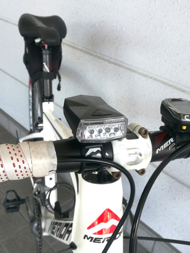 4LEDフロントライト 平型 ｜パーツ・用品・自転車商品｜㈱サギサカ